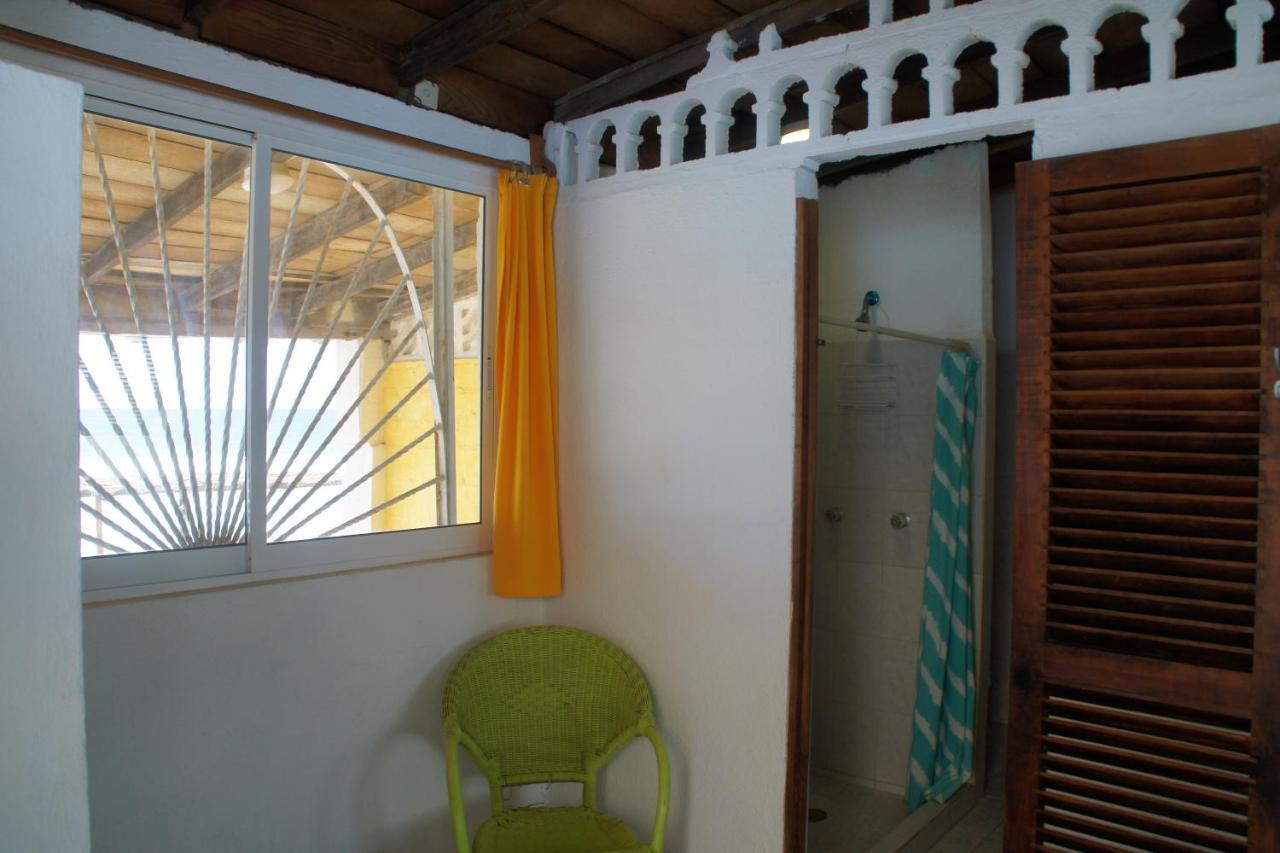 Hotel Villa Nirvana เปียเดลาคูเอสตา ภายนอก รูปภาพ