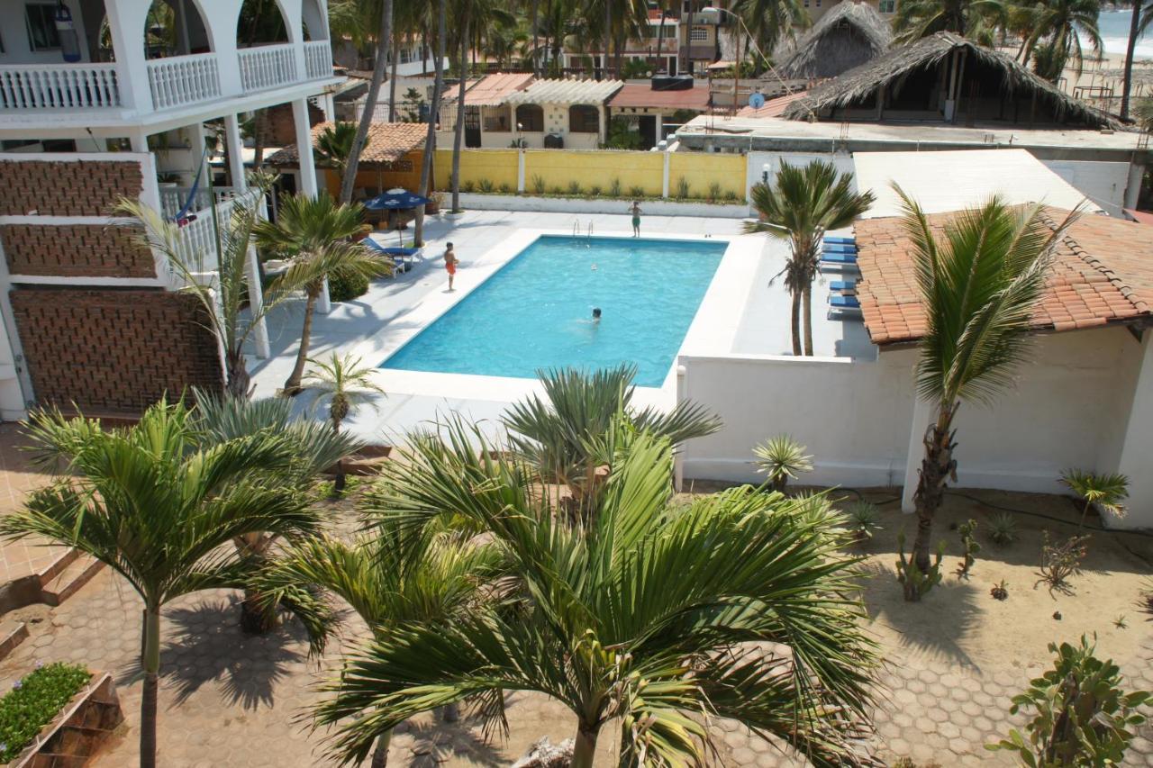 Hotel Villa Nirvana เปียเดลาคูเอสตา ภายนอก รูปภาพ