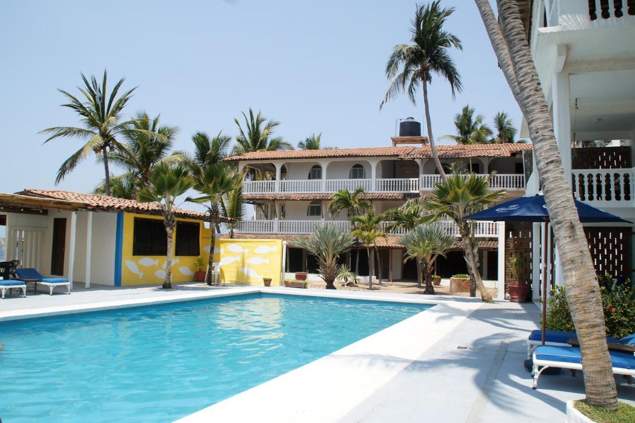 Hotel Villa Nirvana เปียเดลาคูเอสตา ภายนอก รูปภาพ